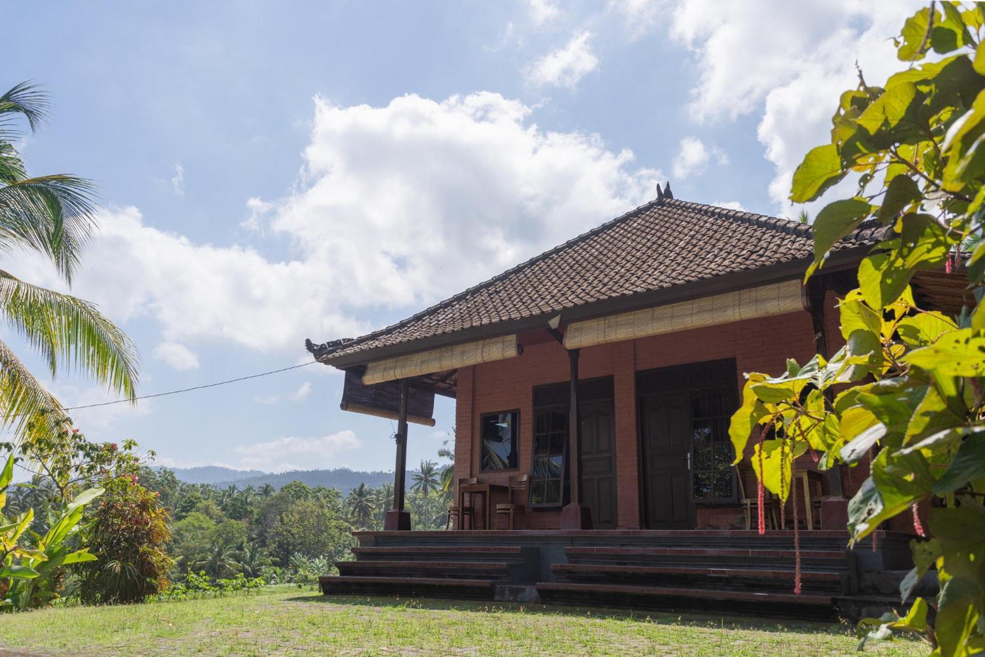 Pondok Hari Baik Balian Exterior photo
